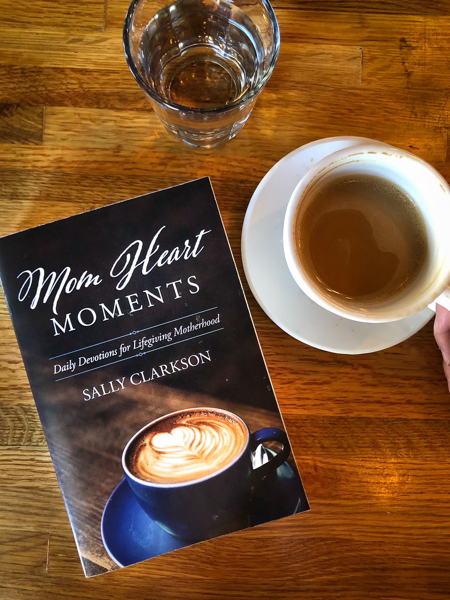 Mom Heart Moments Book Review KimTurnerMcCulley.com